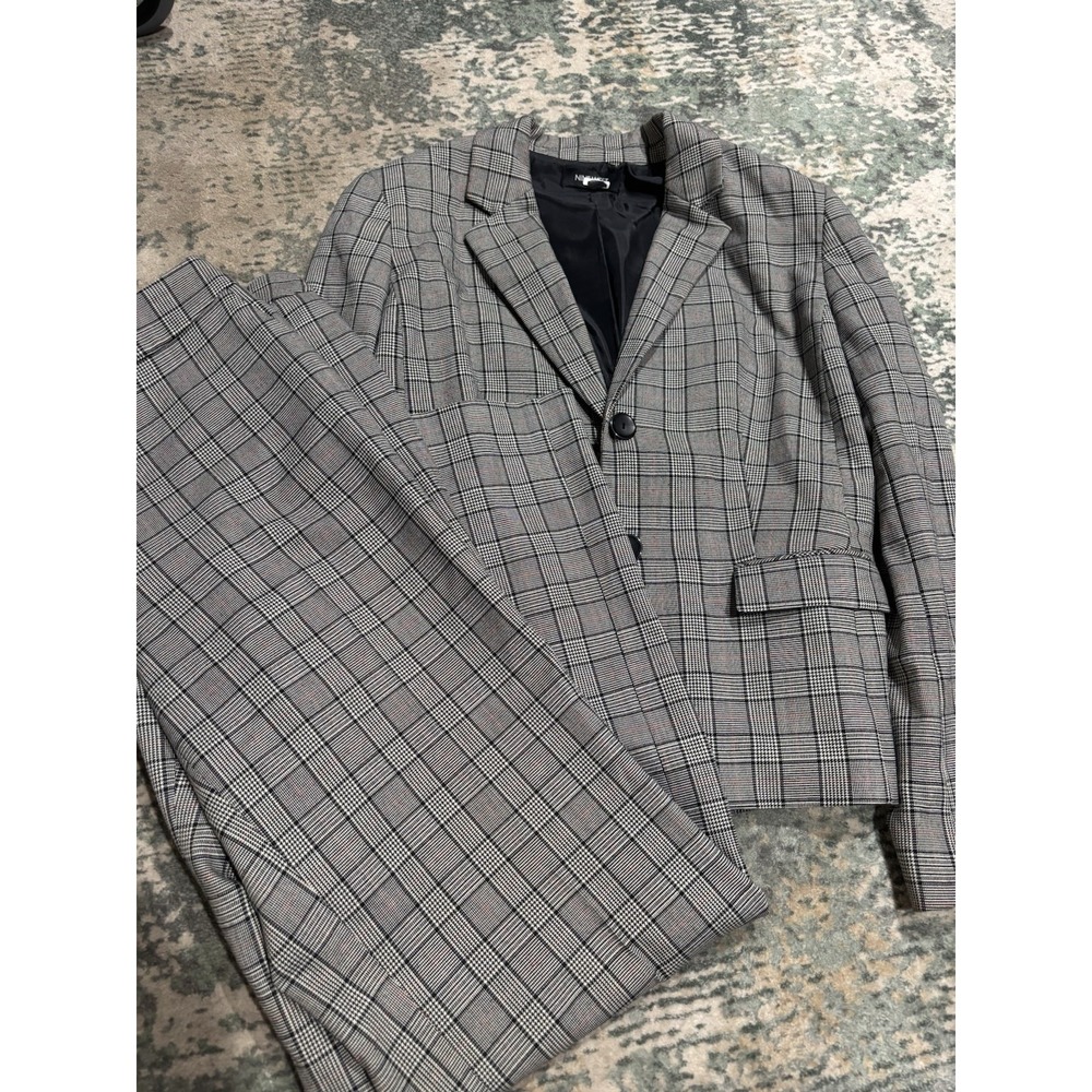 Nine West women's two-piece glen plaid pant suit